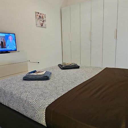 Luxury Station Apartment Bologna Luaran gambar